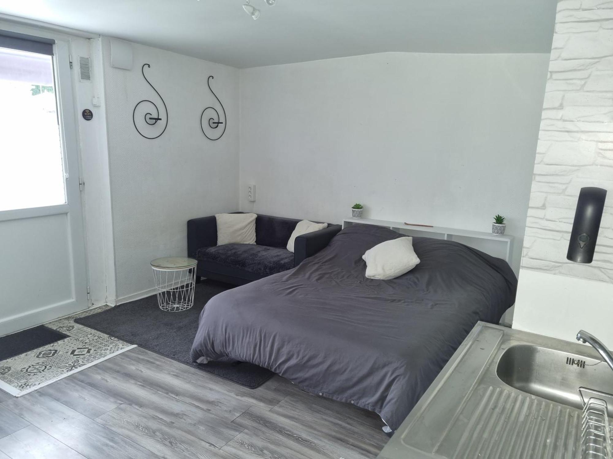 Holiday home Jolie Maisonnette Avec Terrasse Et Jardin